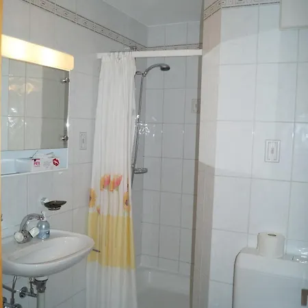 Charmante Mit Ausssicht Apartman